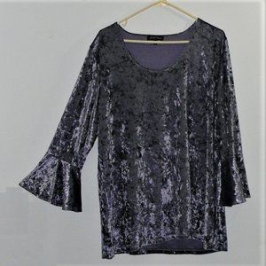 Slinky Brand 3/4 bell sleeve scoop neck